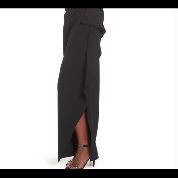 Vince Camuto Women’s of the Shoulder Black Long Dress Size 4 NWOT. - Picture 2 of 11